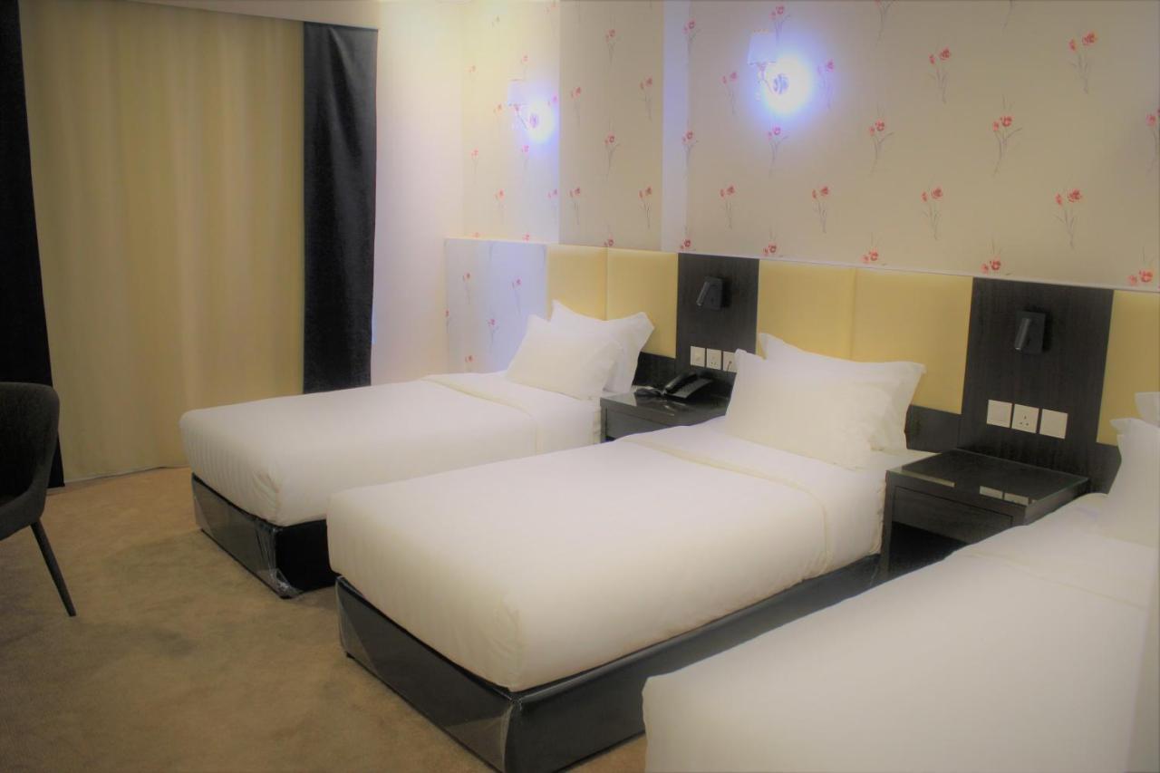 M Platinum Hotel Médine Extérieur photo