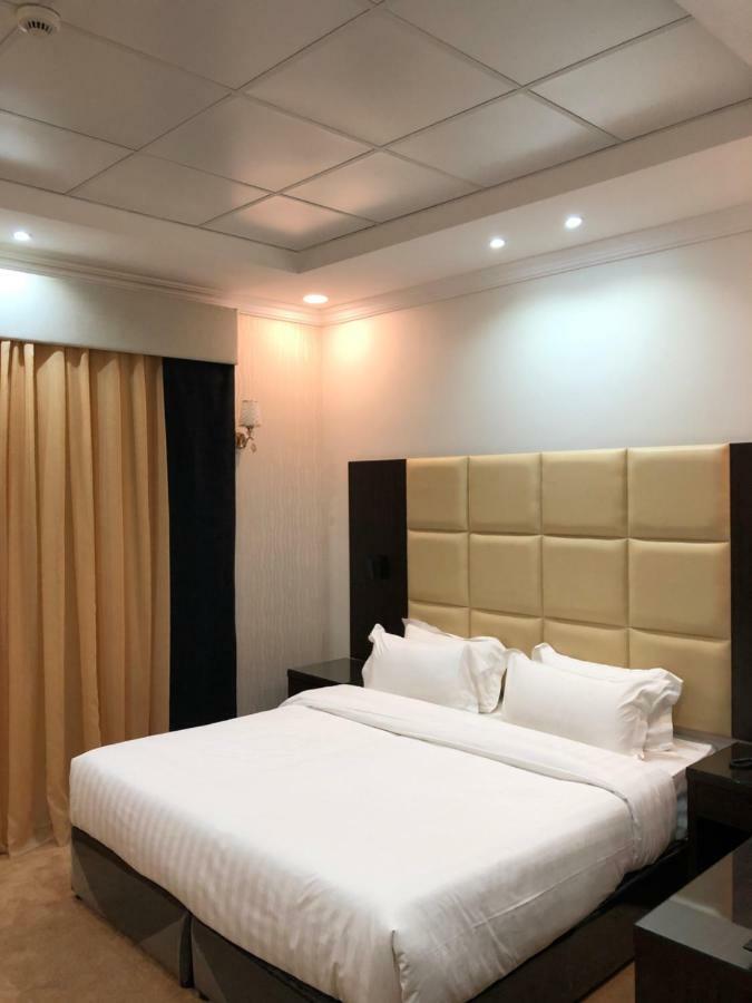 M Platinum Hotel Médine Extérieur photo